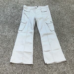 H&M Divided Cream Cargo Pants Women’s Size 14